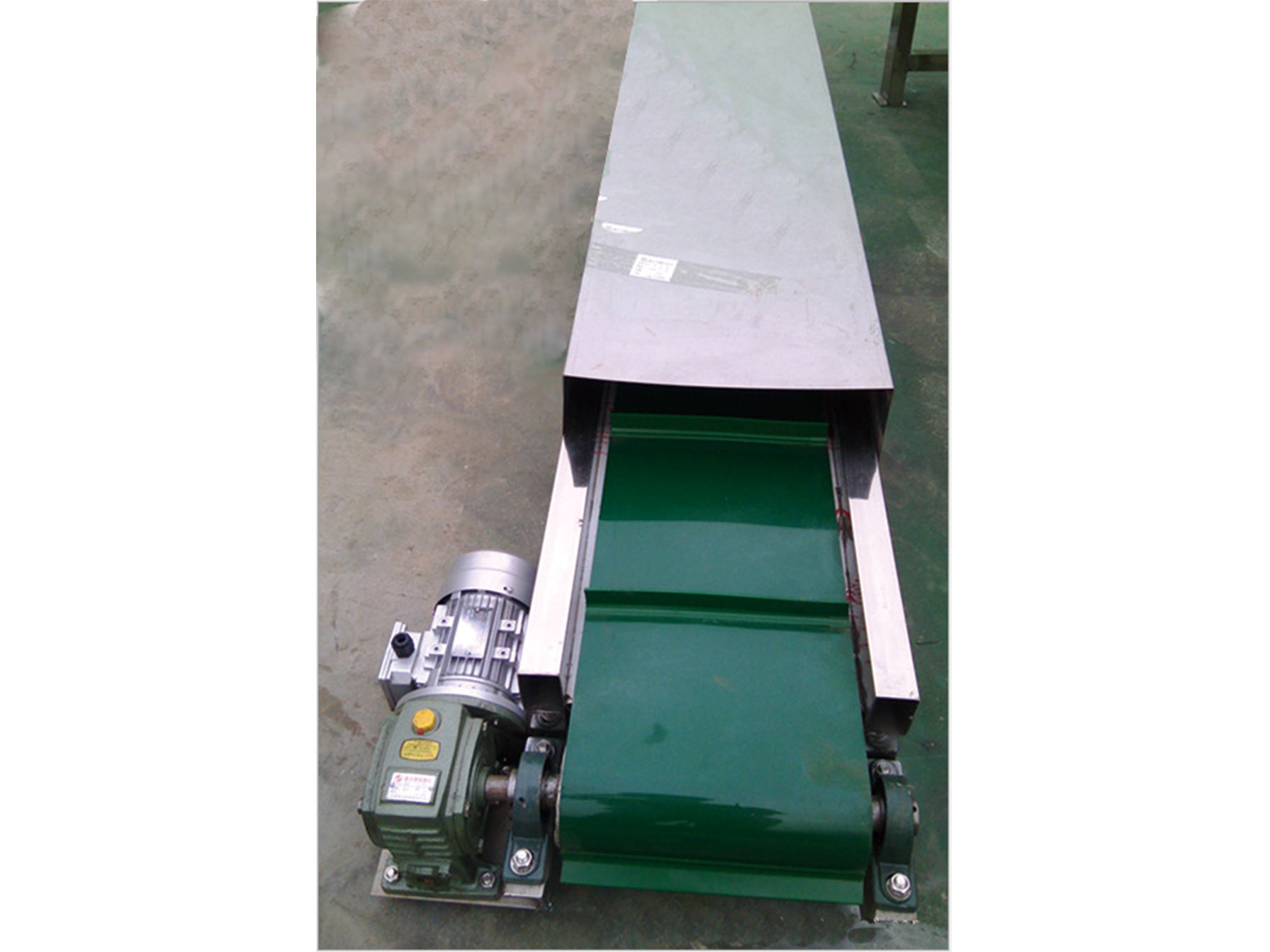 帶式輸送機(jī) 帶式輸送機(jī)